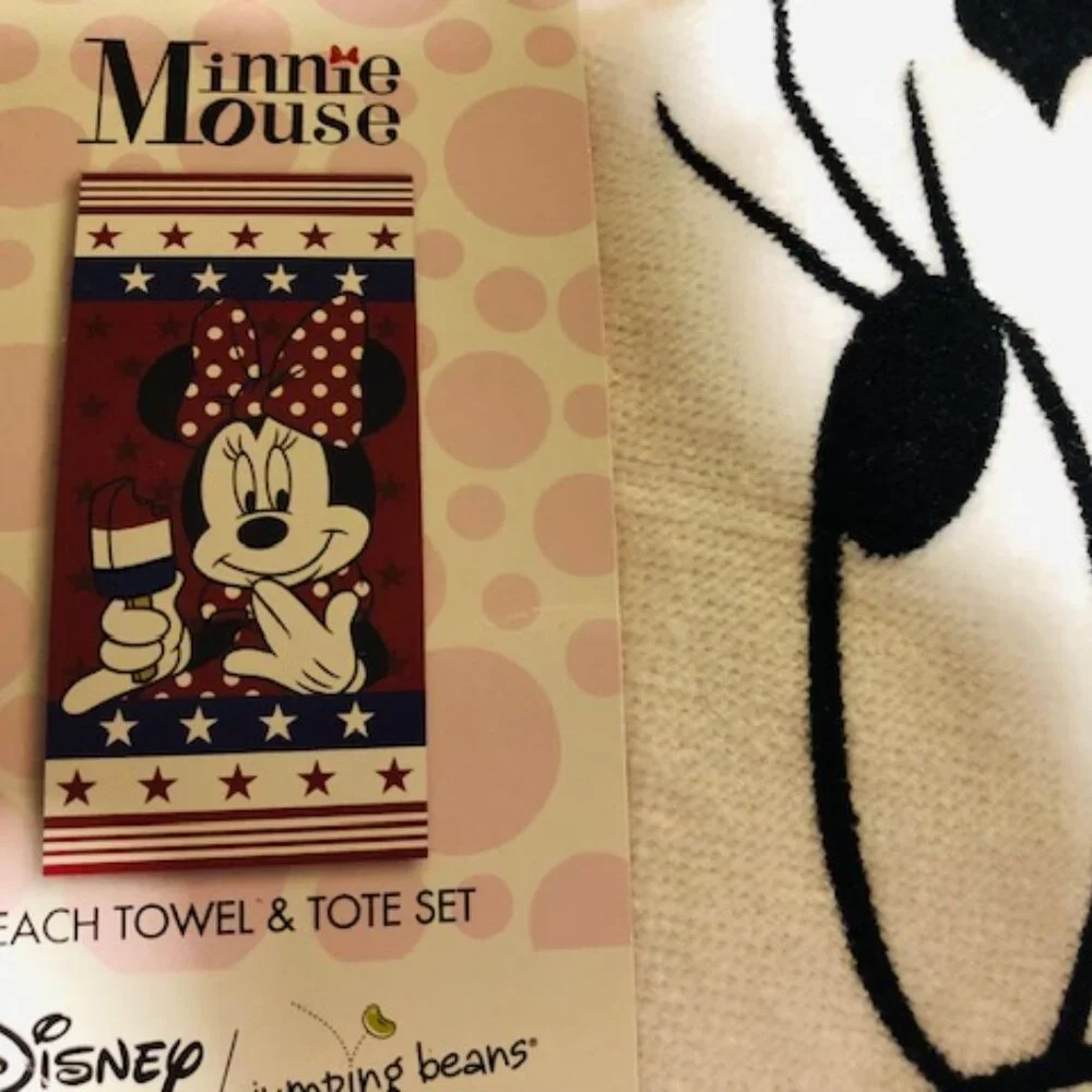 Disney's Minnie Mouse Beach Towel & Tote Set